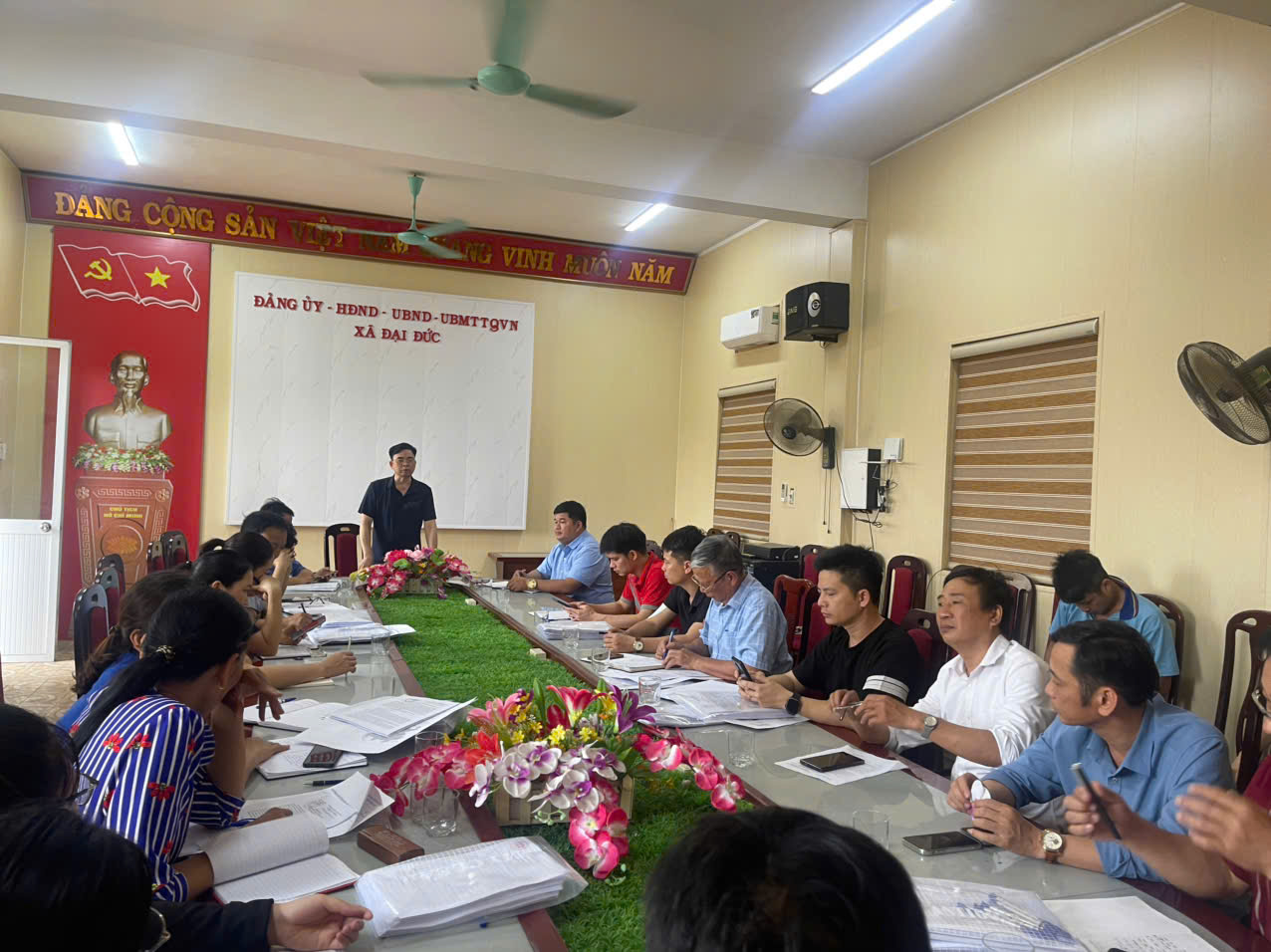 UBND xã Đại Đức tổ chức hội nghị triển khai kế hoạch lấy ý kiến nhân dân về việc sáp nhập địa giới hành chính cấp tỉnh, cấp xã